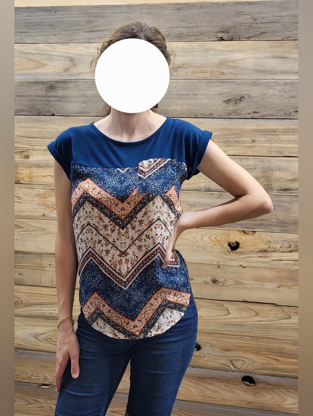 Rewind Women's Navy Patterned Short Sleeve Top Small